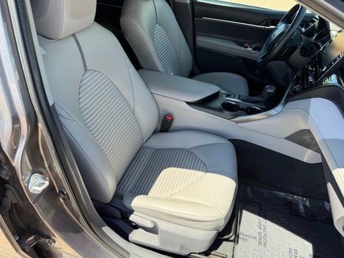 Used 2021 Toyota Camry SE w/ Audio Upgrade Package FWD image 34