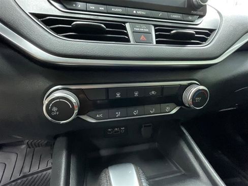 Used 2019 Nissan Altima 2.5 S FWD image 15