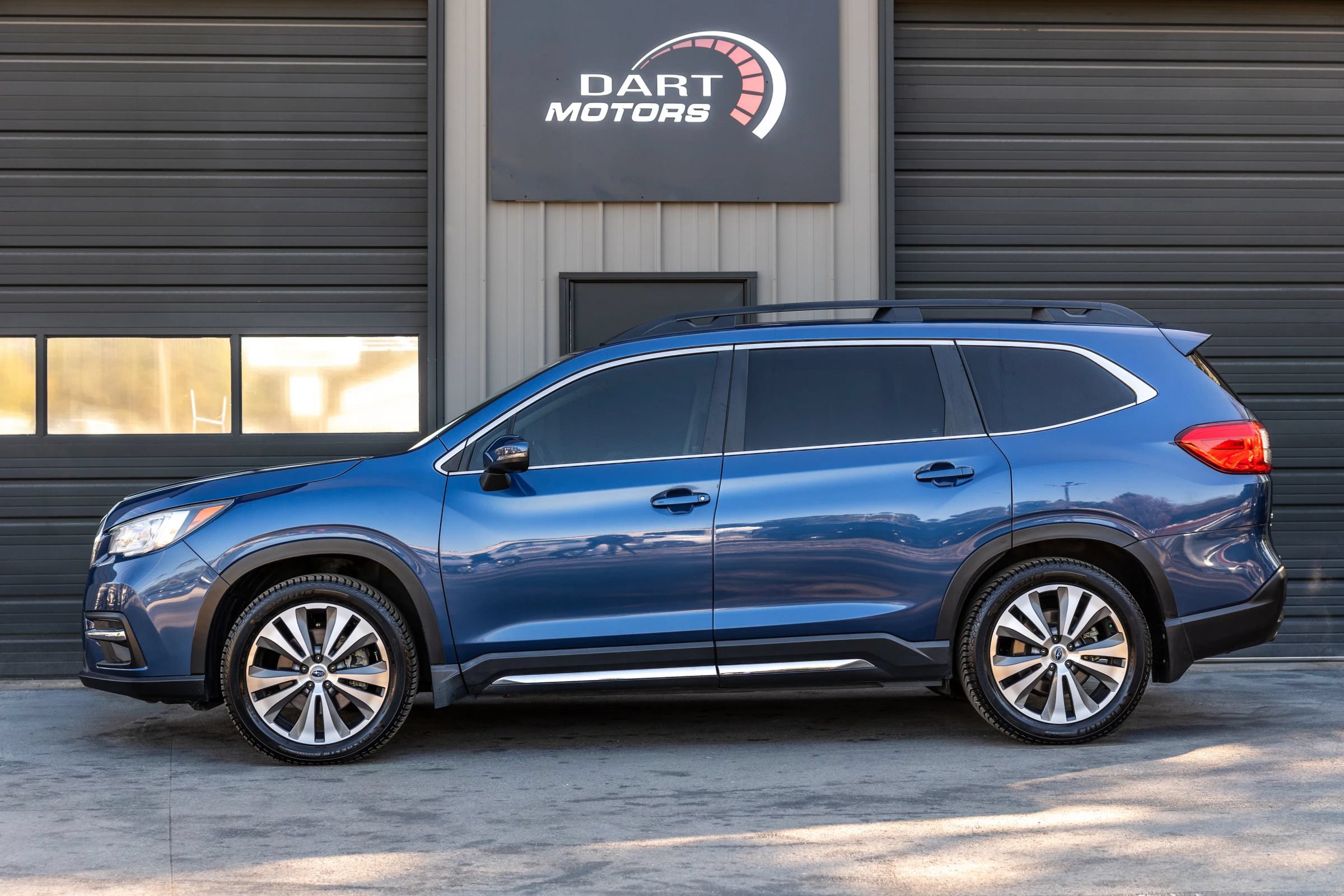 Used 2021 Subaru Ascent Limited w/ Technology Package AWD/4WD image 4