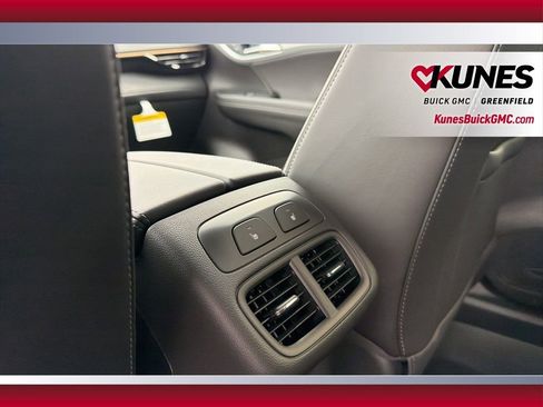 New 2026 Buick Envision Avenir image 40