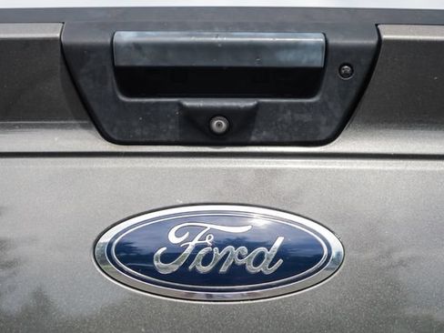 Used 2018 Ford F150 XLT w/ Equipment Group 302A Luxury AWD/4WD image 27