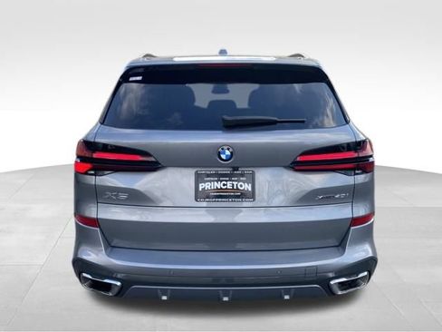 Used 2024 BMW X5 xDrive40i w/ M Sport Package image 6