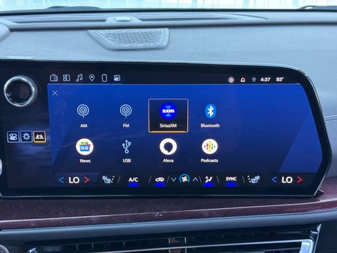 Used 2024 Chevrolet Traverse Z71 w/ Enhanced Driving Package image 25