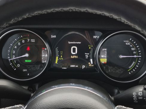 Used 2023 Jeep Wrangler Unlimited Sahara w/ Cold Weather Group image 13