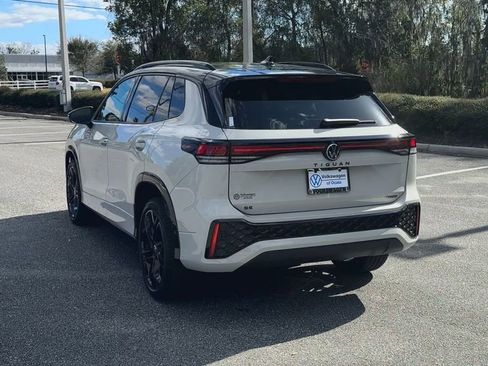 New 2026 Volkswagen Tiguan SE R-Line image 7