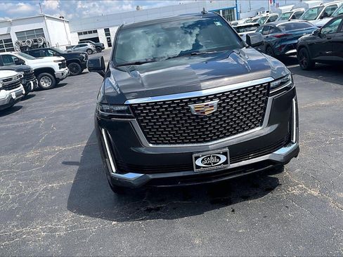 Used 2021 Cadillac Escalade ESV Premium Luxury AWD/4WD image 3