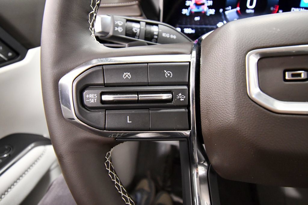 Used 2024 GMC Acadia Denali FWD image 20