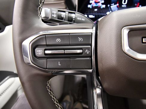 Used 2024 GMC Acadia Denali FWD image 20
