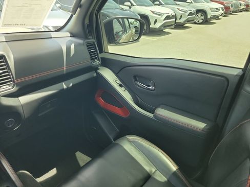 Used 2023 Nissan Frontier Pro-X w/ Pro-X Premium Package RWD image 14