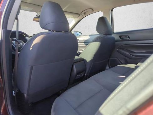 Used 2024 Nissan Altima 2.5 SV image 15