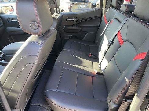 Used 2023 Chevrolet Colorado Z71 w/ Z71 Convenience Package 2 image 13