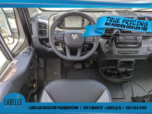 Used 2026 RAM ProMaster 2500 w/ Convenience Group FWD image 14