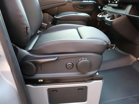 New 2025 Mercedes-Benz Sprinter 2500 image 10