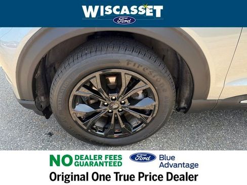 Certified 2022 Ford Explorer XLT w/ Equipment Group 202A image 30