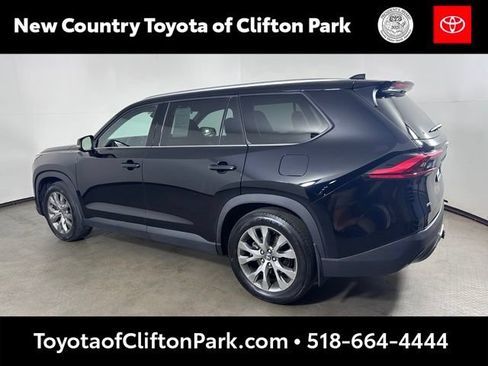 Used 2024 Toyota Grand Highlander AWD image 5