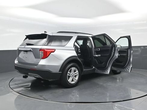Certified 2024 Ford Explorer XLT w/ Equipment Group 202A AWD/4WD image 28