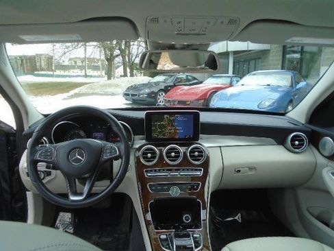 Used 2016 Mercedes-Benz C 300 4MATIC Sedan image 12