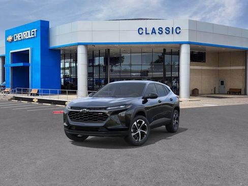 New 2026 Chevrolet Trax RS w/ Sunroof Package FWD image 8