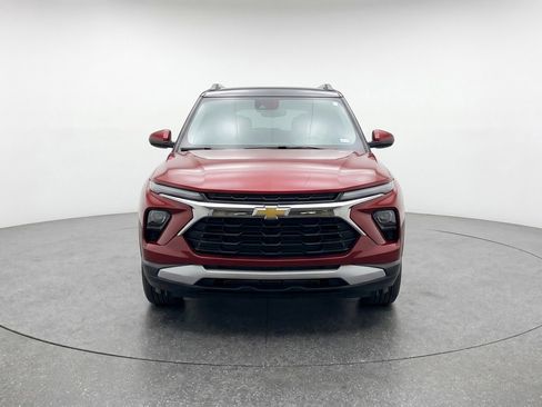 Used 2025 Chevrolet TrailBlazer LT FWD image 2