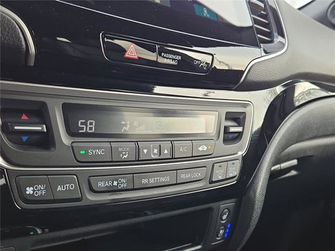 Used 2022 Honda Passport Elite image 7