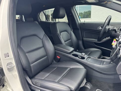 Used 2016 Mercedes-Benz GLA 250 4MATIC image 10
