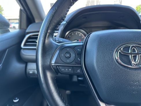 Used 2021 Toyota Camry SE FWD image 31