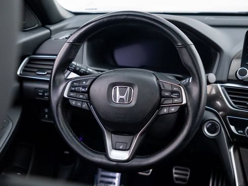 Used 2018 Honda Accord Sport image 12