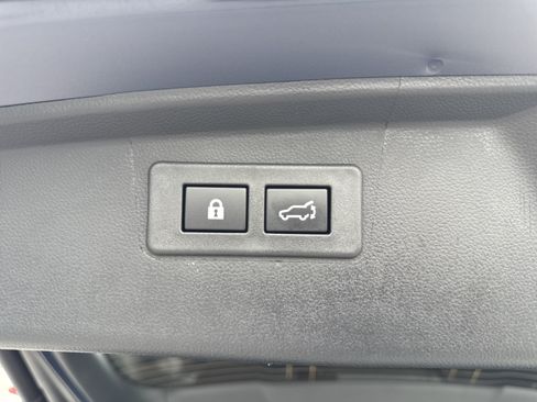 Used 2025 Subaru Outback Onyx Edition XT AWD/4WD image 34