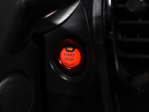 Used 2013 Nissan Juke NISMO FWD image 20