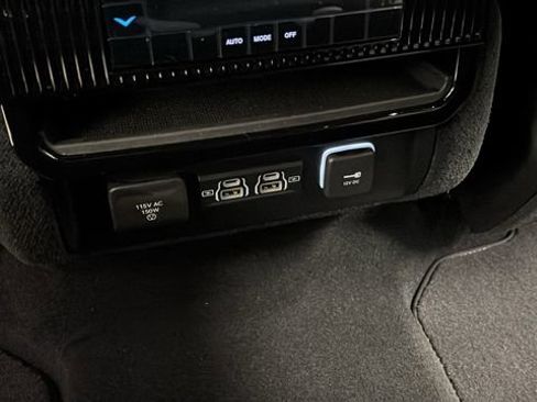 New 2026 Jeep Grand Wagoneer 4WD image 11