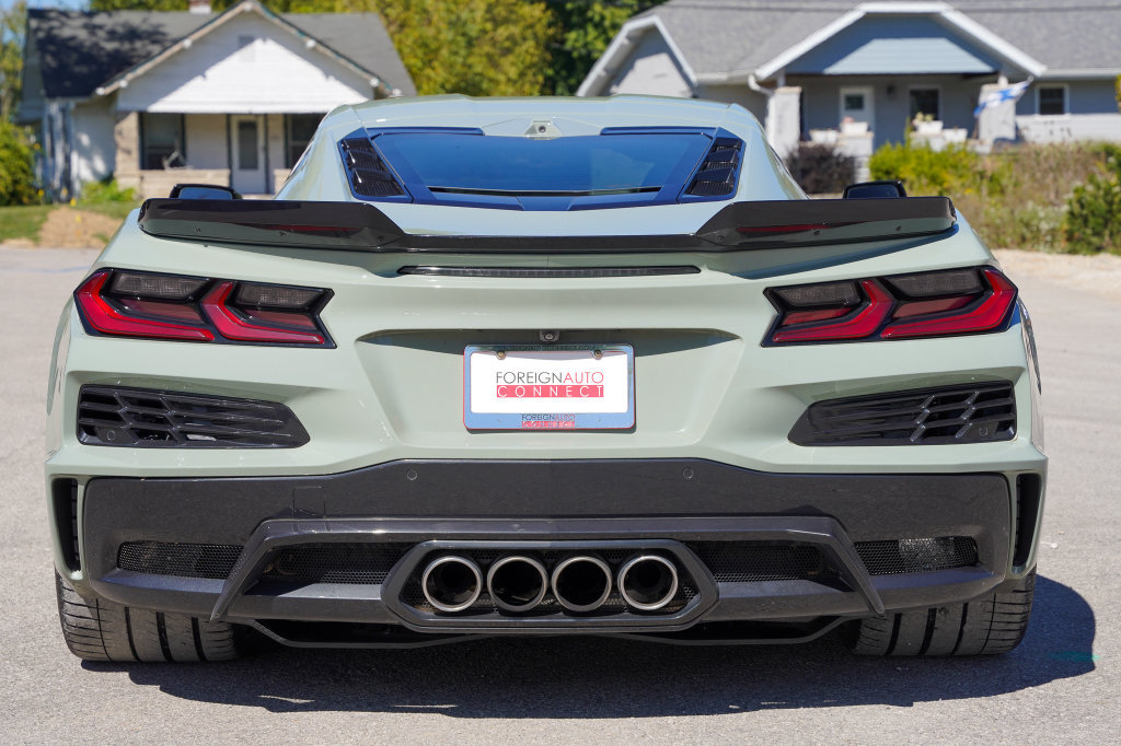 Used 2024 Chevrolet Corvette Z06 w/ Battery Protection Package RWD image 9