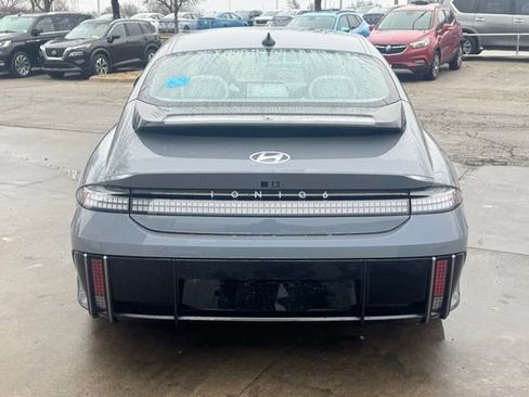 Used 2024 Hyundai Ioniq 6 SEL image 2