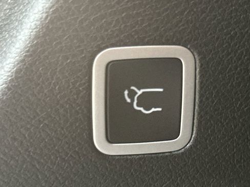 New 2026 Chrysler Pacifica Select image 18