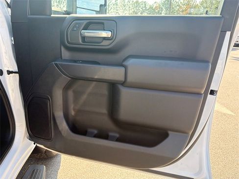 Used 2024 Chevrolet Silverado 2500 Custom w/ Custom Value Package image 14