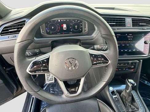 Used 2022 Volkswagen Tiguan SEL R-Line AWD/4WD image 39