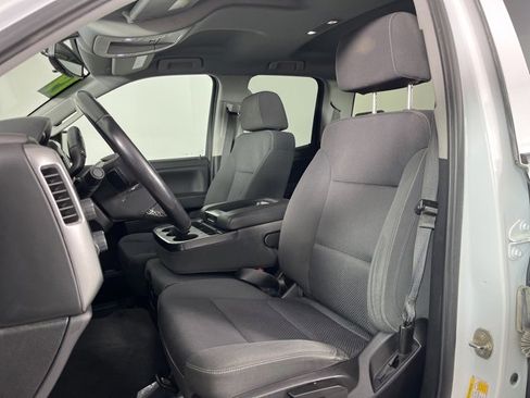 Used 2019 Chevrolet Silverado 1500 LT image 4