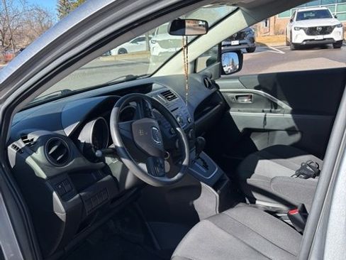 Used 2015 MAZDA MAZDA5 Sport image 8