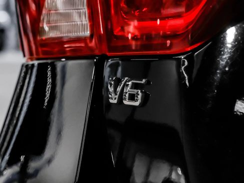 Used 2017 Chevrolet Impala LT FWD image 47
