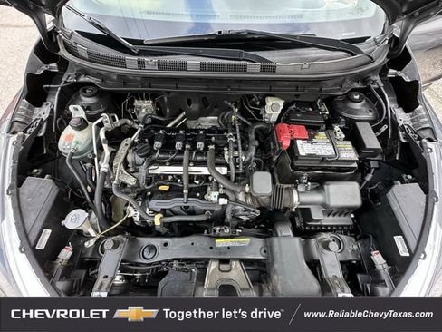 Used 2018 Nissan Kicks S w/ Interior Electronics Package FWD image 31