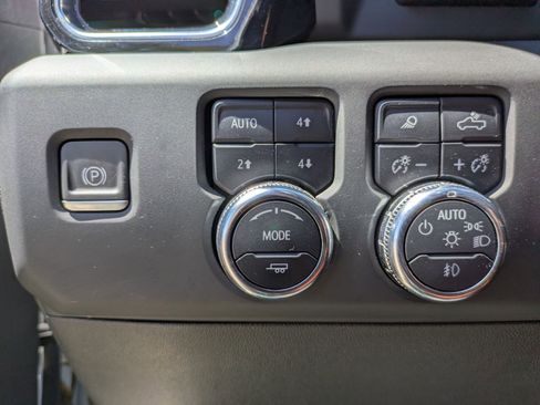 Certified 2024 GMC Sierra 2500 Denali Ultimate w/ Max Trailering Package AWD/4WD image 25