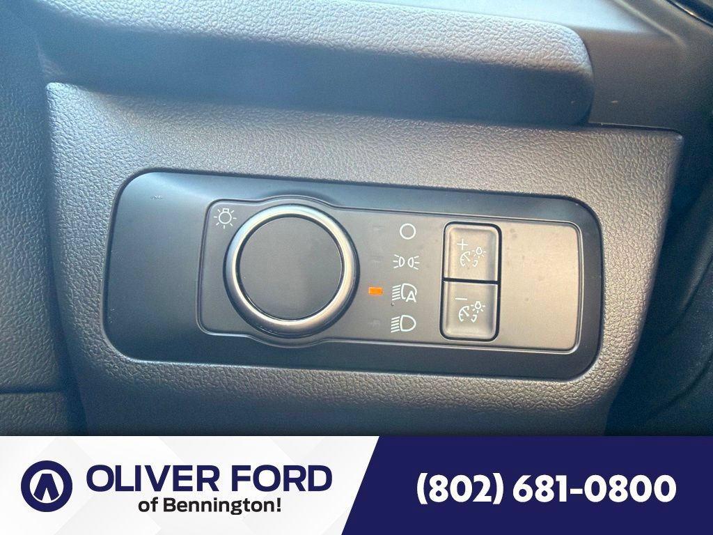 Used 2025 Ford Escape ST-Line AWD/4WD image 37