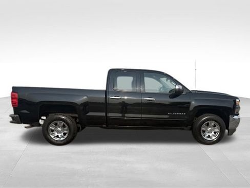 Used 2019 Chevrolet Silverado 1500 LT AWD/4WD image 18