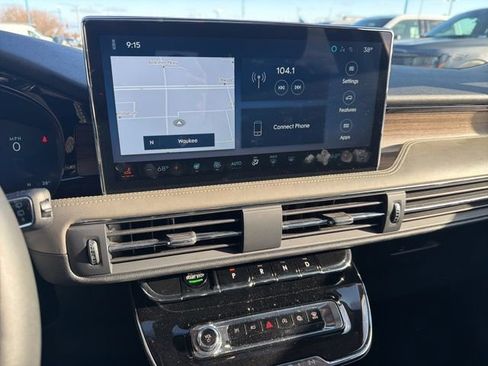 Used 2024 Lincoln Corsair Reserve w/ Equipment Group 201A image 21