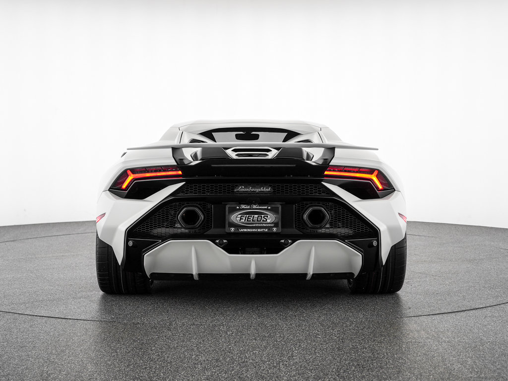 Used 2024 Lamborghini Huracan Tecnica RWD image 5