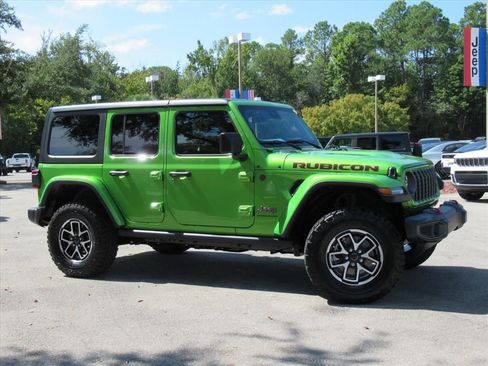 New 2025 Jeep Wrangler Unlimited Rubicon w/ Technology Group image 2