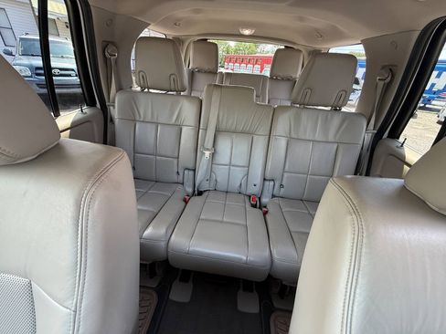Used 2013 Lincoln Navigator 2WD w/ HD Trailer Tow Pkg image 15