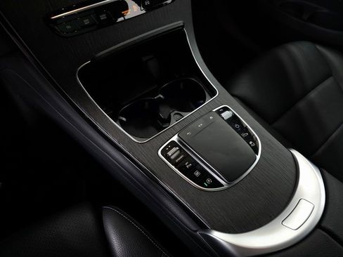 Used 2022 Mercedes-Benz GLC 300 4MATIC image 33