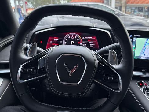 Used 2025 Chevrolet Corvette Z06 RWD image 8