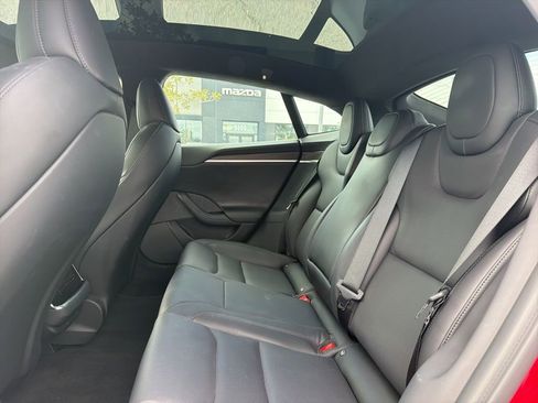 Used 2022 Tesla Model S image 12