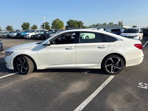 Used 2019 Honda Accord LX image 4